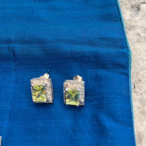 Peridot bracelet, ring, earring and pendant  set Costume - Picture 4 of 7